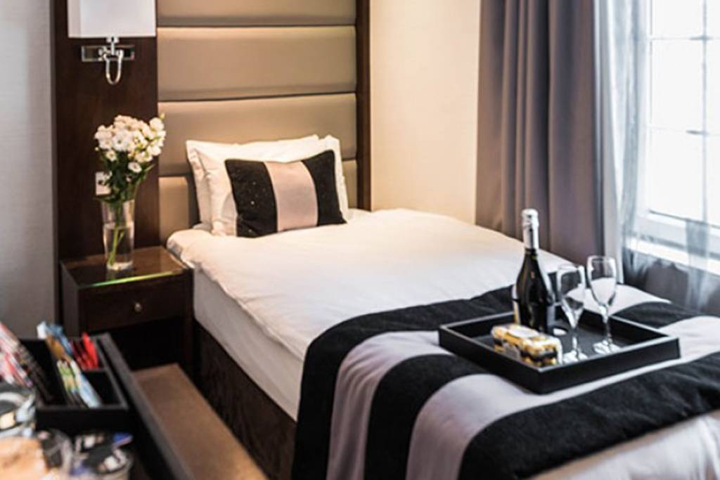 Image Gallery Park Avenue Baker Street Hotel London